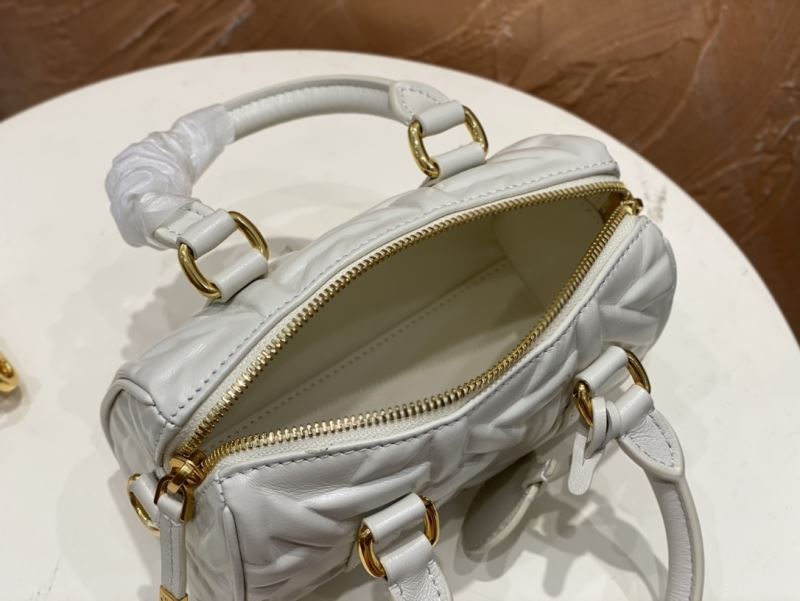 chr1st1an D10r boston bags
